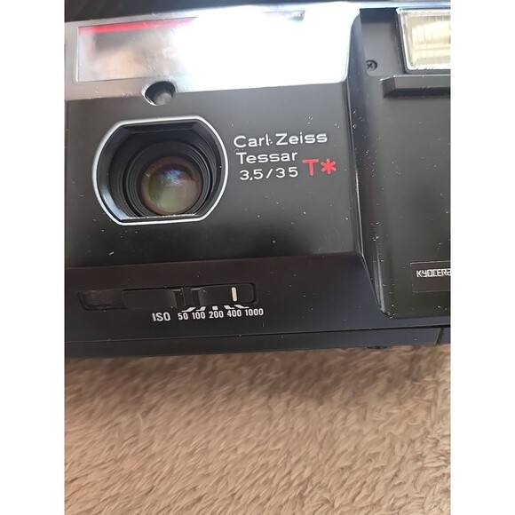 YASHICA Carl Zeiss Tessar 35㎜ F3.5 KYOCERA Camera FOR PARTS ONLY - Picture 3 of 8
